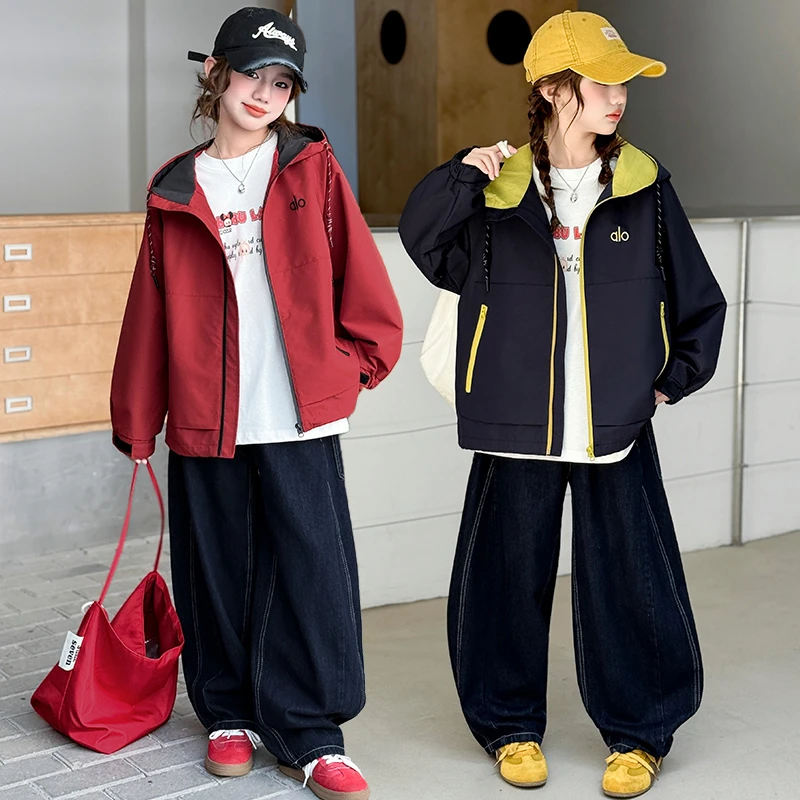 女童春秋外套2025拼色连帽冲锋衣新款夹克秋装中大童休闲洋气套装