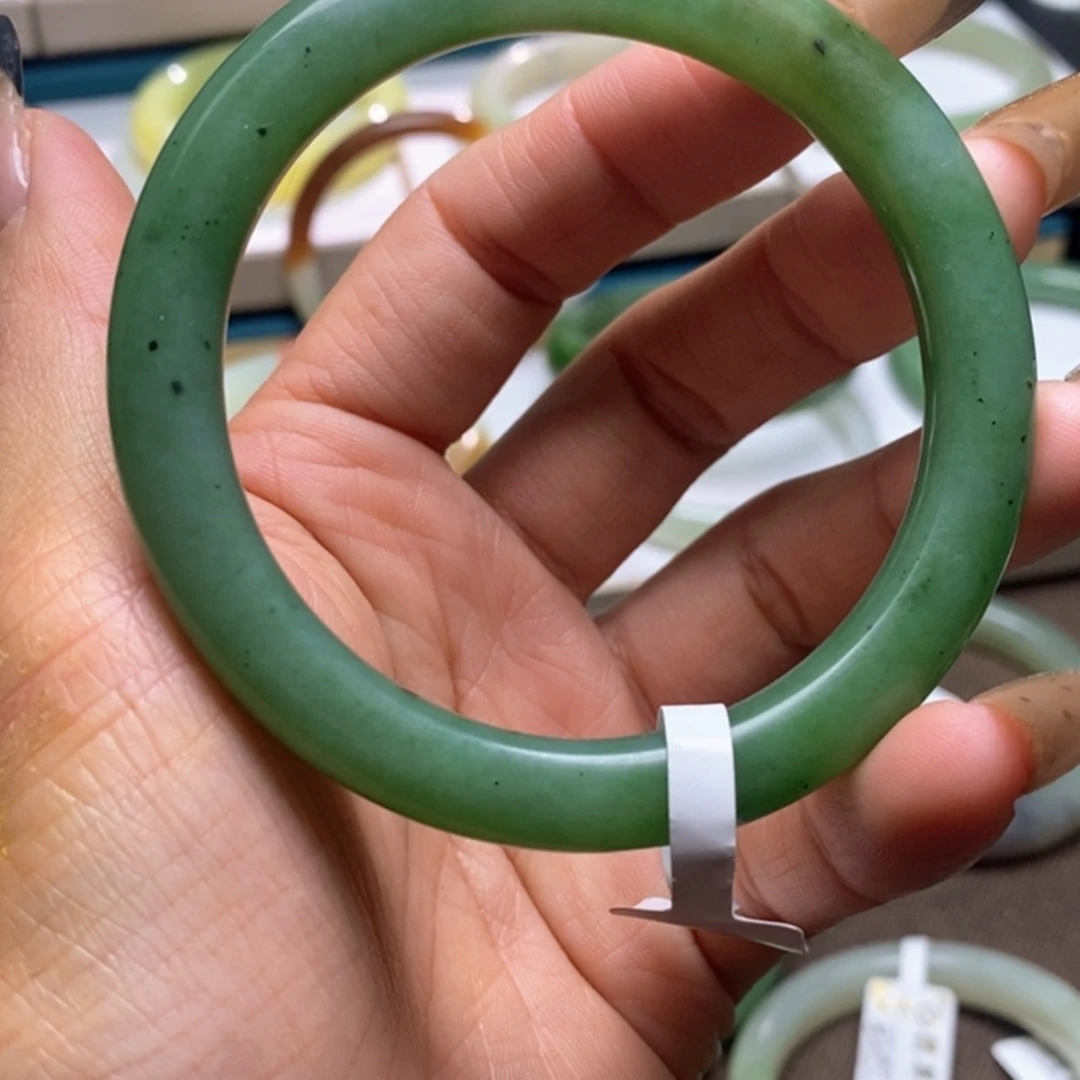 【闪购商品】和田玉手镯未镶嵌