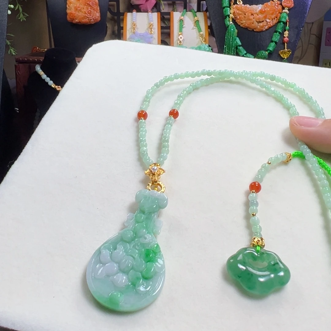 翡翠未镶嵌毛衣链琵琶