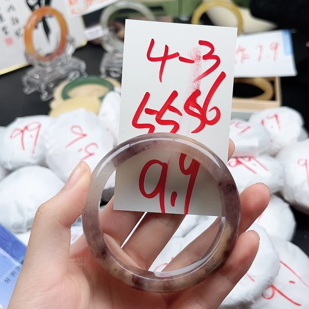 未镶嵌手镯石英质玉4.3