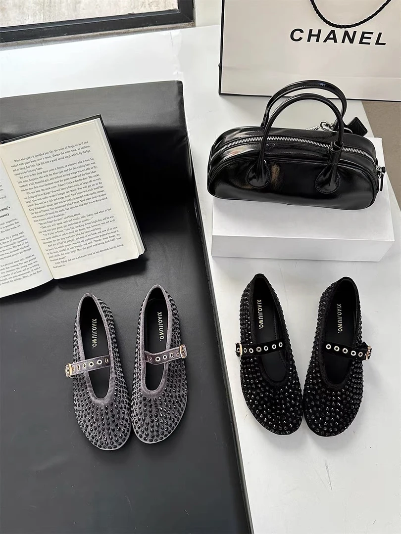 6910 新款一字带烫钻浅口时尚瓢鞋