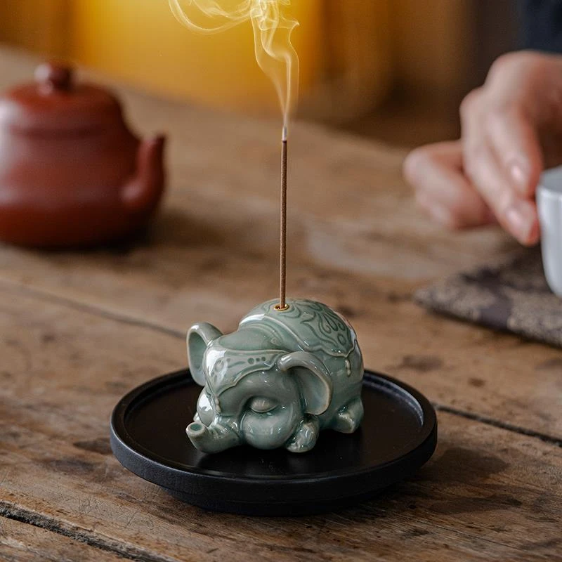 屈臣 氏线香底座香插香座香炉家用室内檀香炉熏香香薰炉陶瓷小象