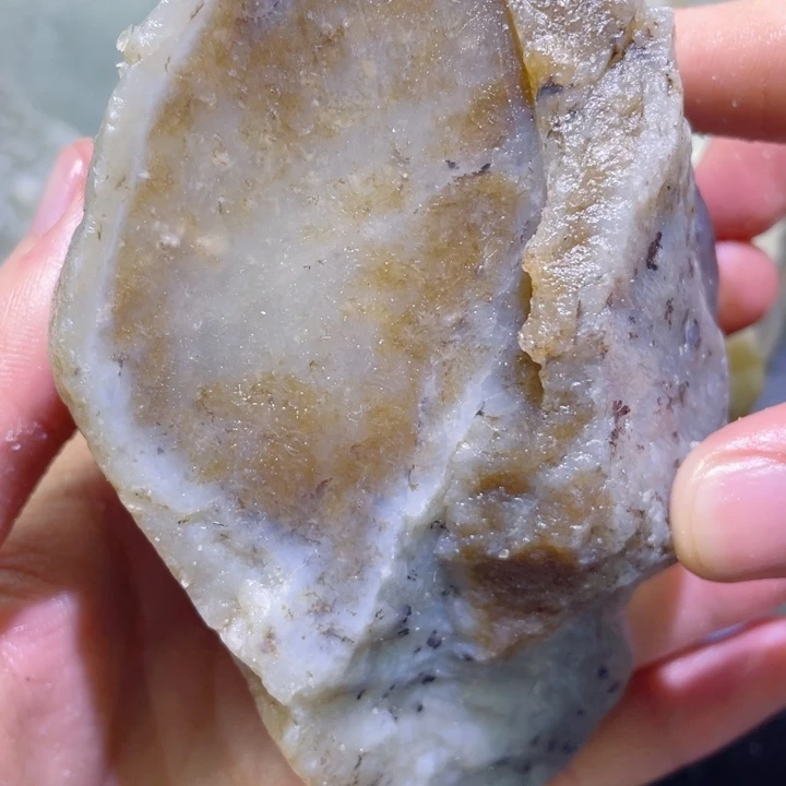 和田玉未镶嵌珠宝半成品