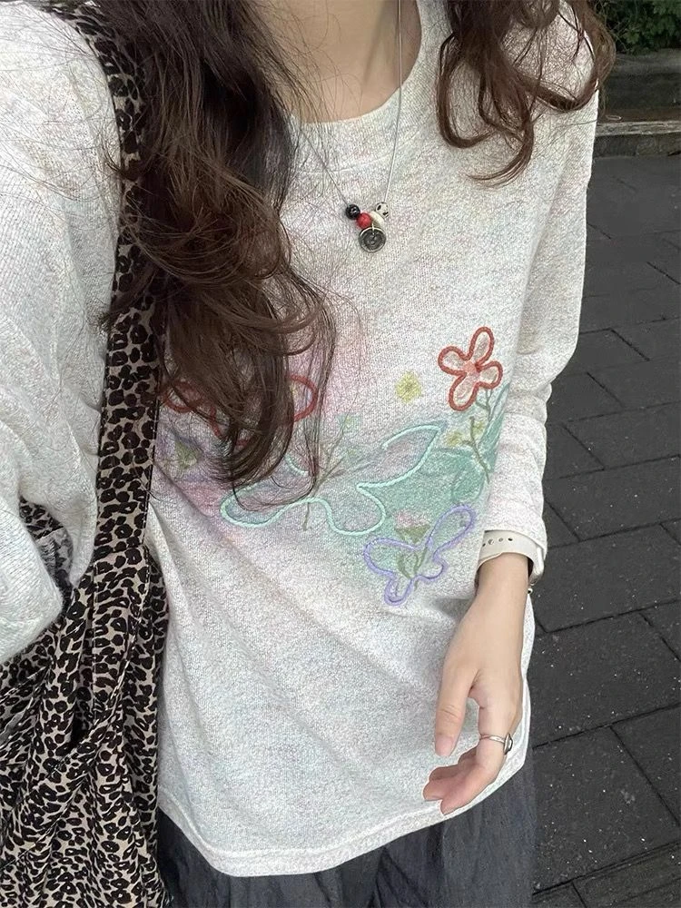 纯欲甜辣妹透气蝴蝶线条刺绣防晒罩衫t恤女夏日新款薄款长袖上衣