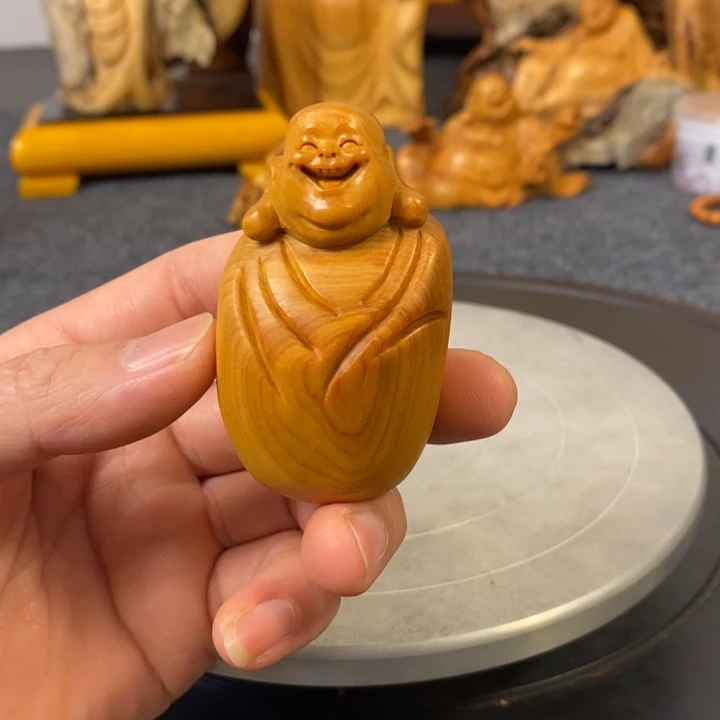 柏木（崖柏）小****?弥勒佛手把件