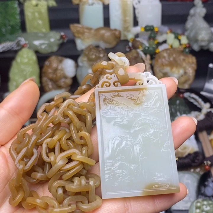 有***胆颈饰未镶嵌和田玉（糖玉）山水挂件