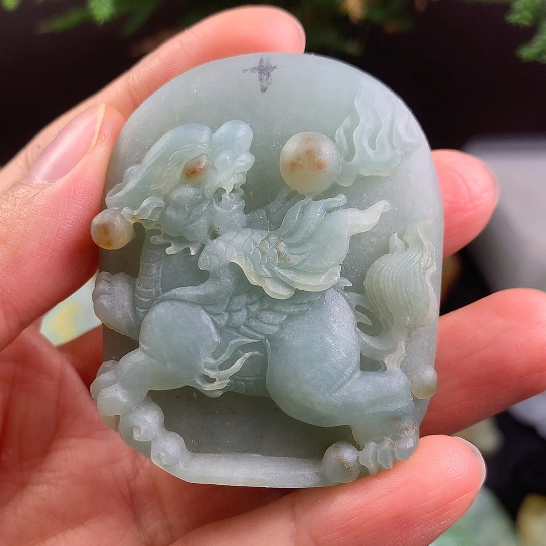 定制翡翠未镶嵌貔貅