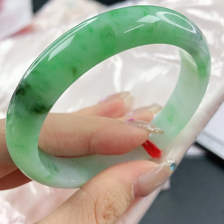 未镶嵌手镯翡翠，315