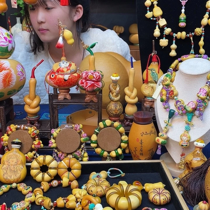 小****大叶紫檀（黑酸枝木类）