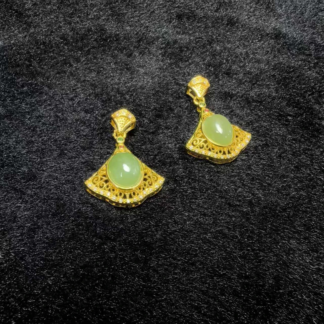 HT4588【玉甲珠宝】和田玉吊坠-配皮绳-多样性发货只发一件