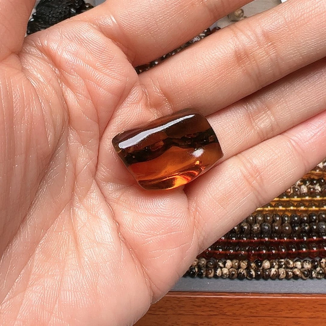 琥珀未镶嵌裸石抚顺琥珀30326