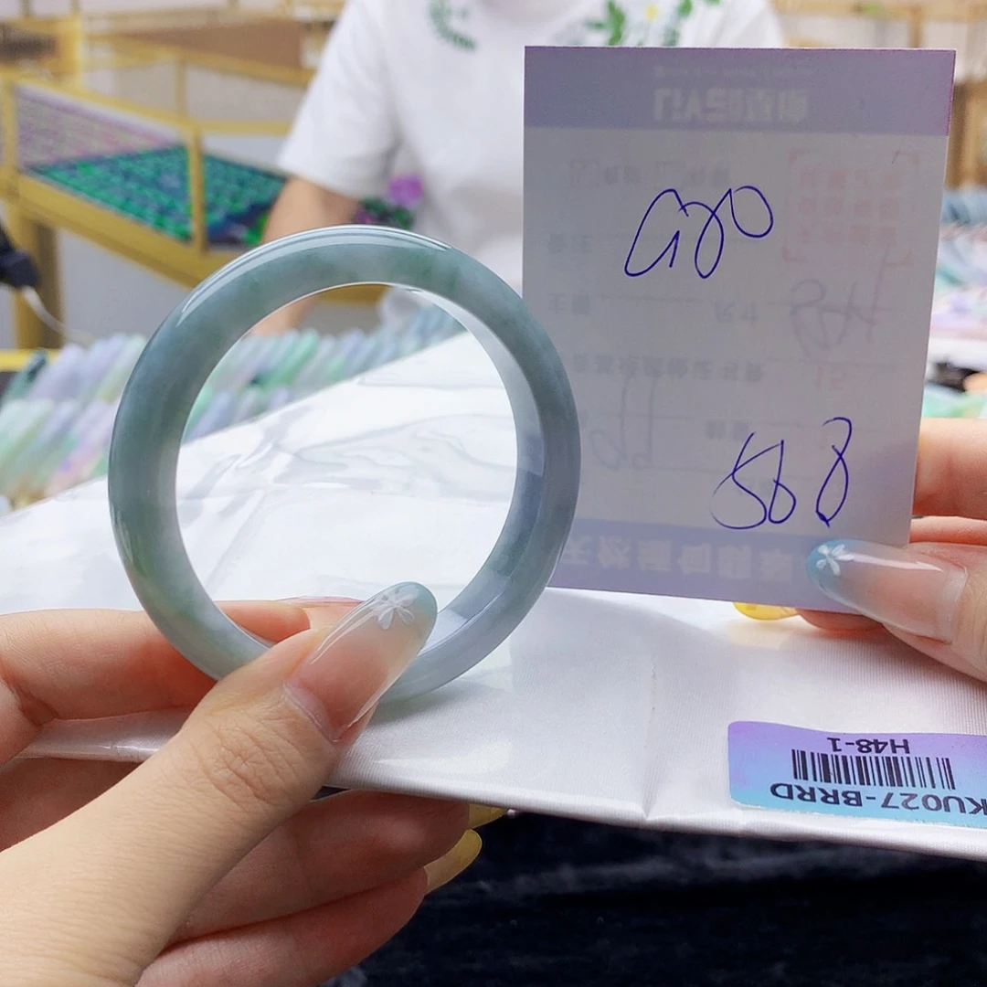 翡翠手镯未镶嵌00……