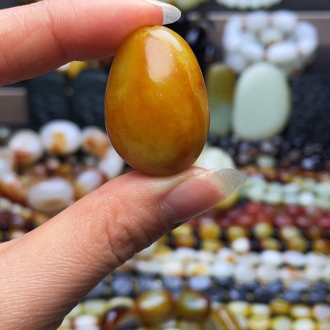 五***度和田玉未镶嵌项链