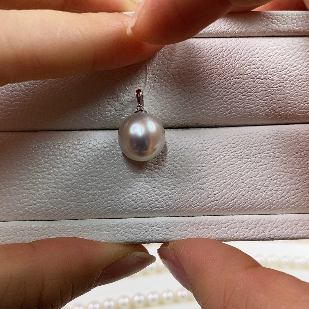 18K金镶嵌海水珍珠吊坠(不含链)10-11m澳白吊坠（维纳斯品质）