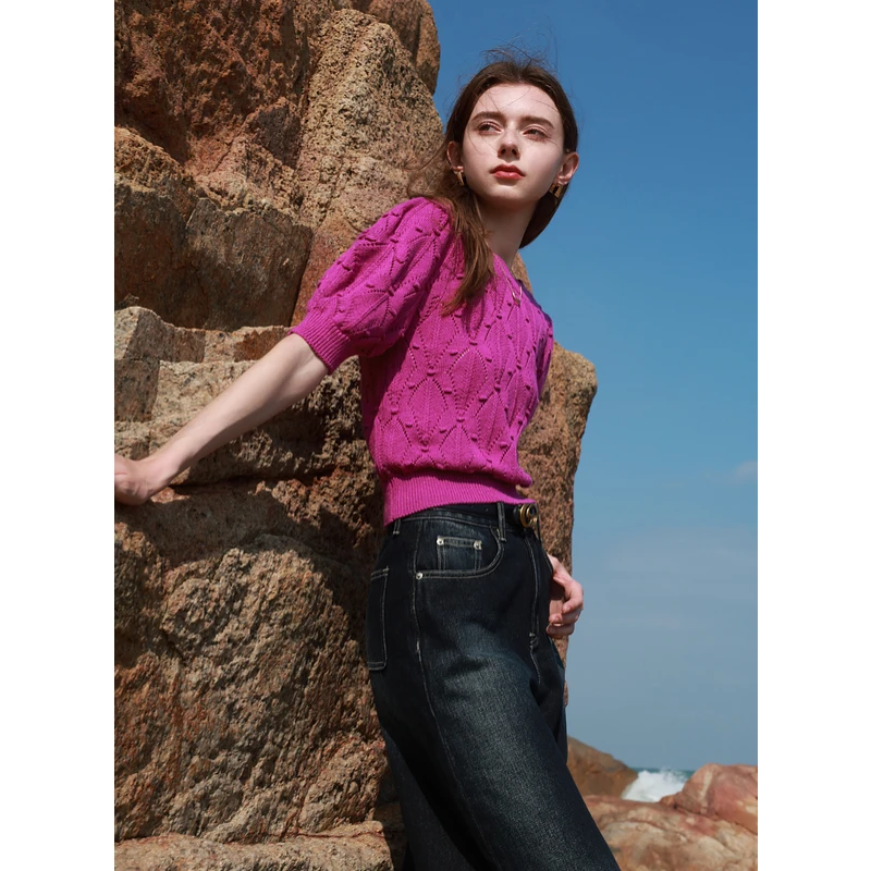 三彩2025夏季新款玫红色镂空针织衫圆领泡泡袖短款短袖毛衣女M