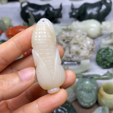 和田玉未镶嵌挂件