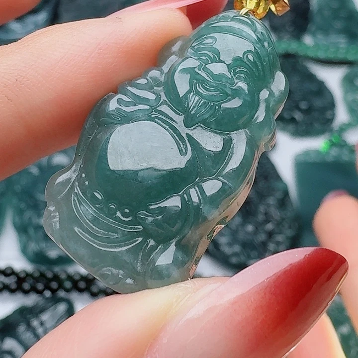 颈饰未镶嵌翡翠天然的A货翡翠多样性发其一