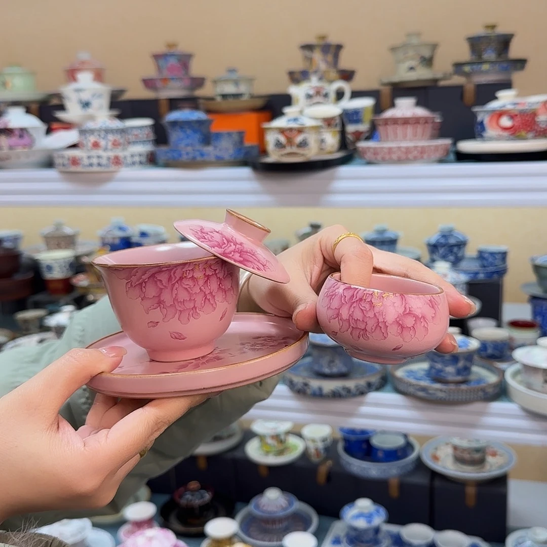 盖碗里的水煮开后放在