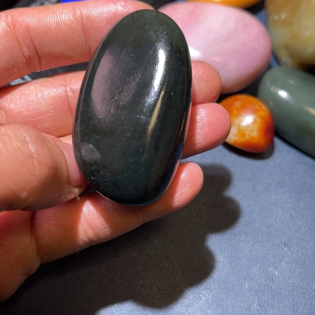 和田玉未镶嵌珠宝奇石