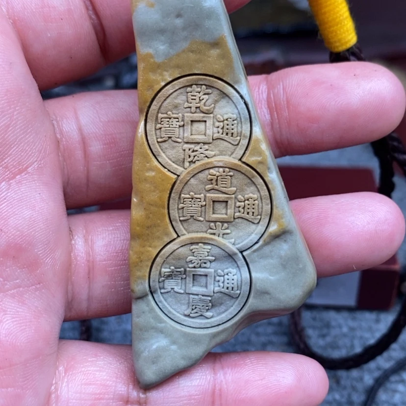 【闪购商品】原石雕刻手把件