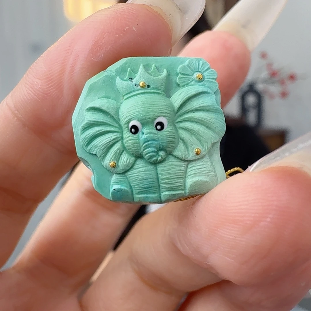 绿松石未镶嵌珠宝奇石