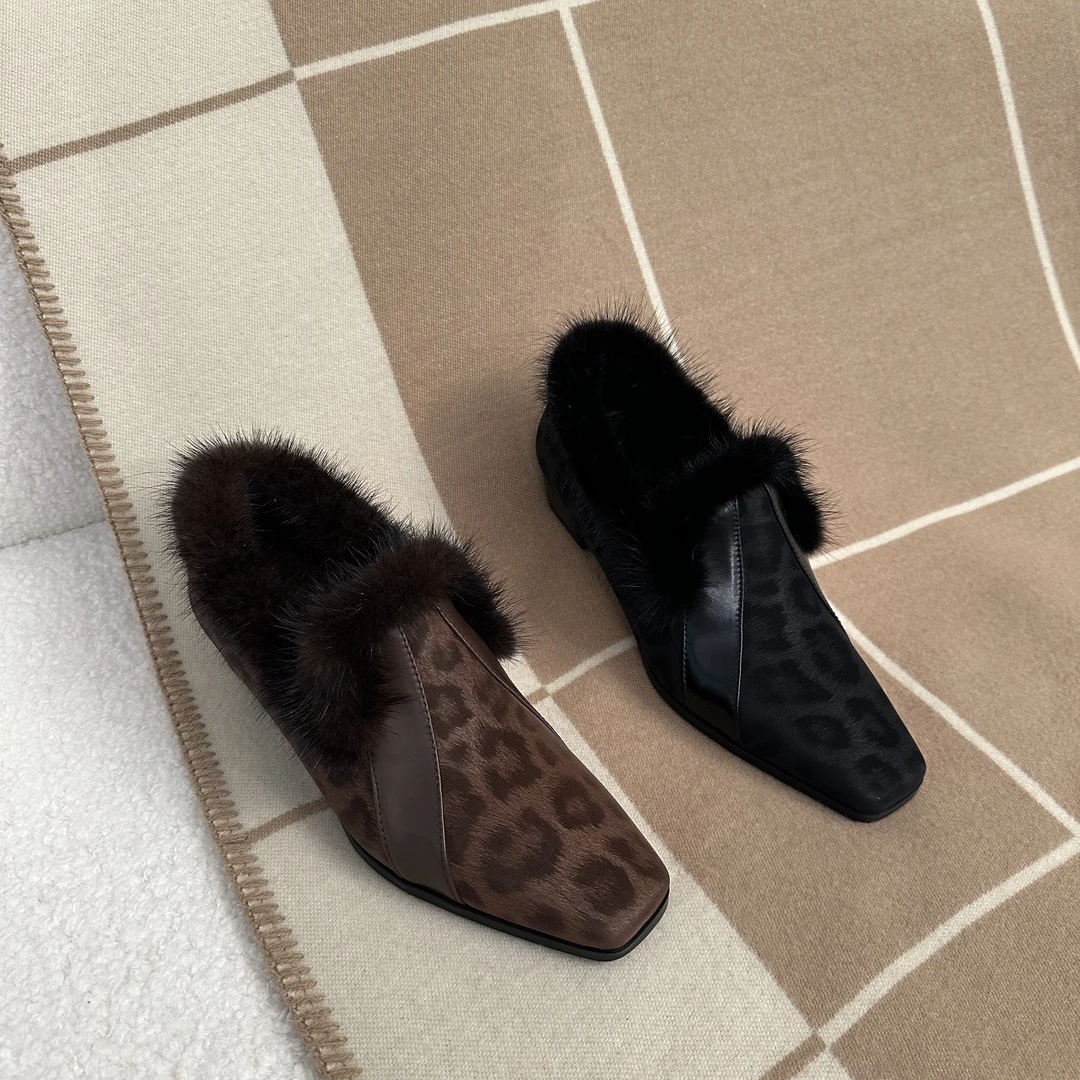 法式秋冬新款水貂毛豹纹单鞋方头低跟加绒时尚百搭气质女鞋