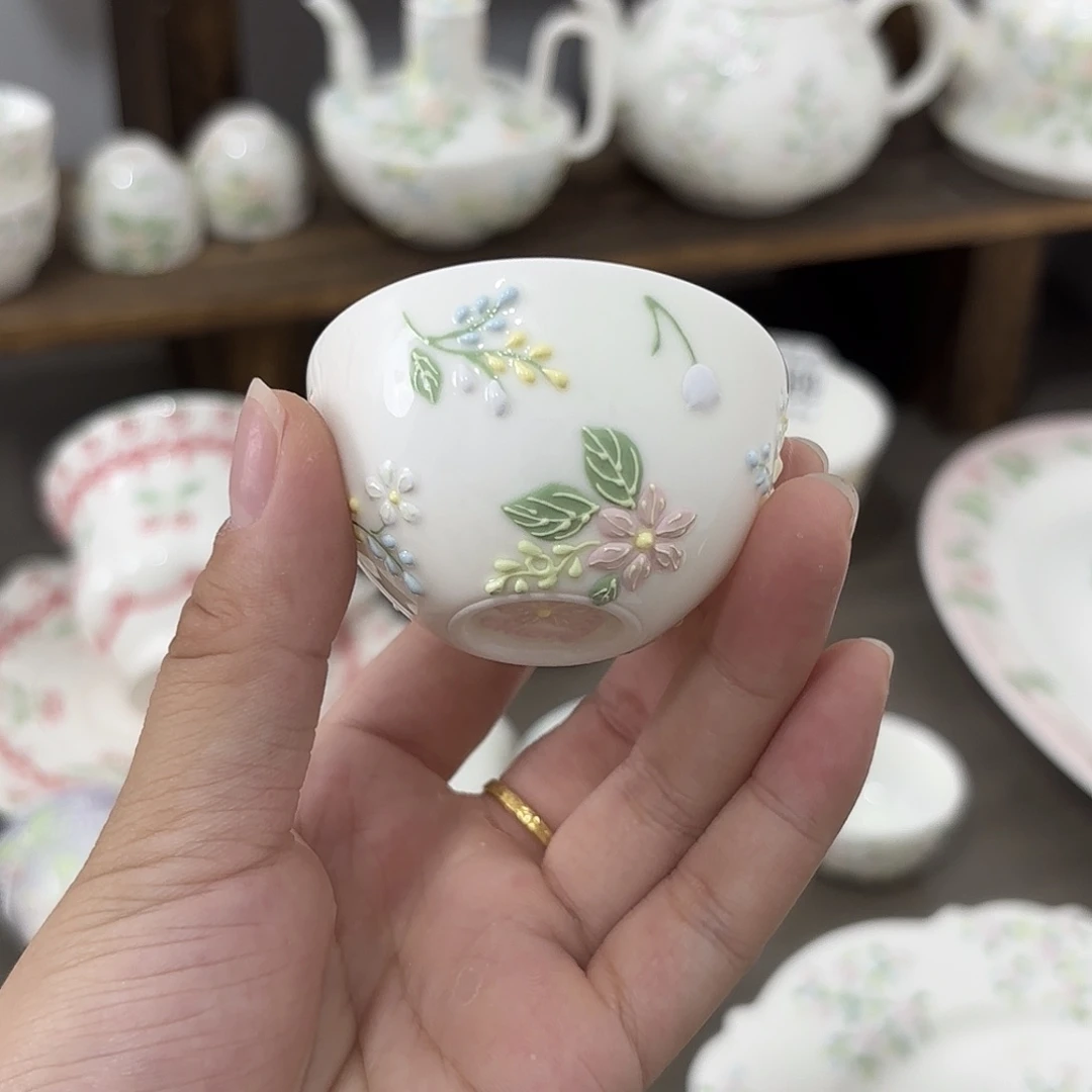 瓷片.****.哈哈哈哈哈哈哈哈哈哈哈