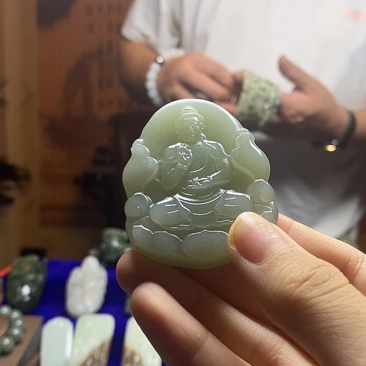 未镶嵌和田玉挂件