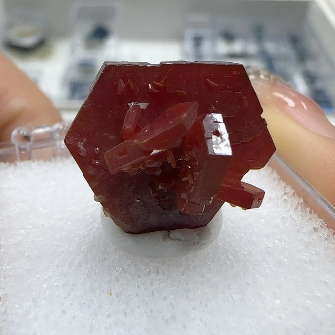 石材漏价摩洛哥钒铅