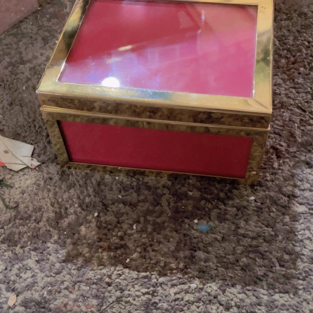 陶瓷花瓶，部分微瑕