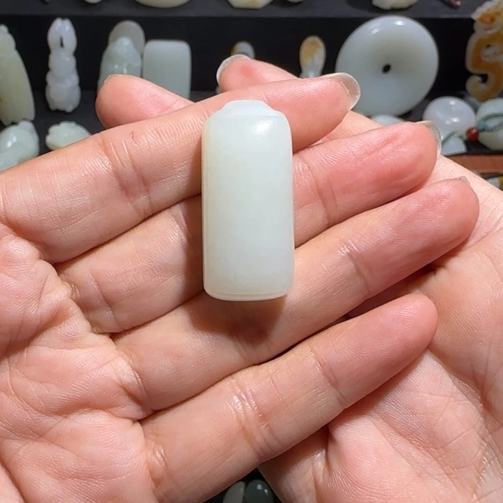 和田玉颈饰未镶嵌陈*志