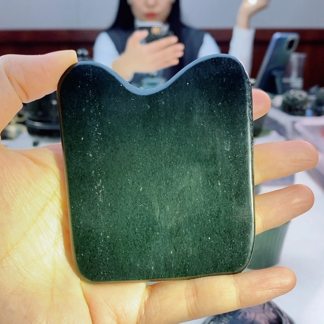未镶嵌和田玉摆件