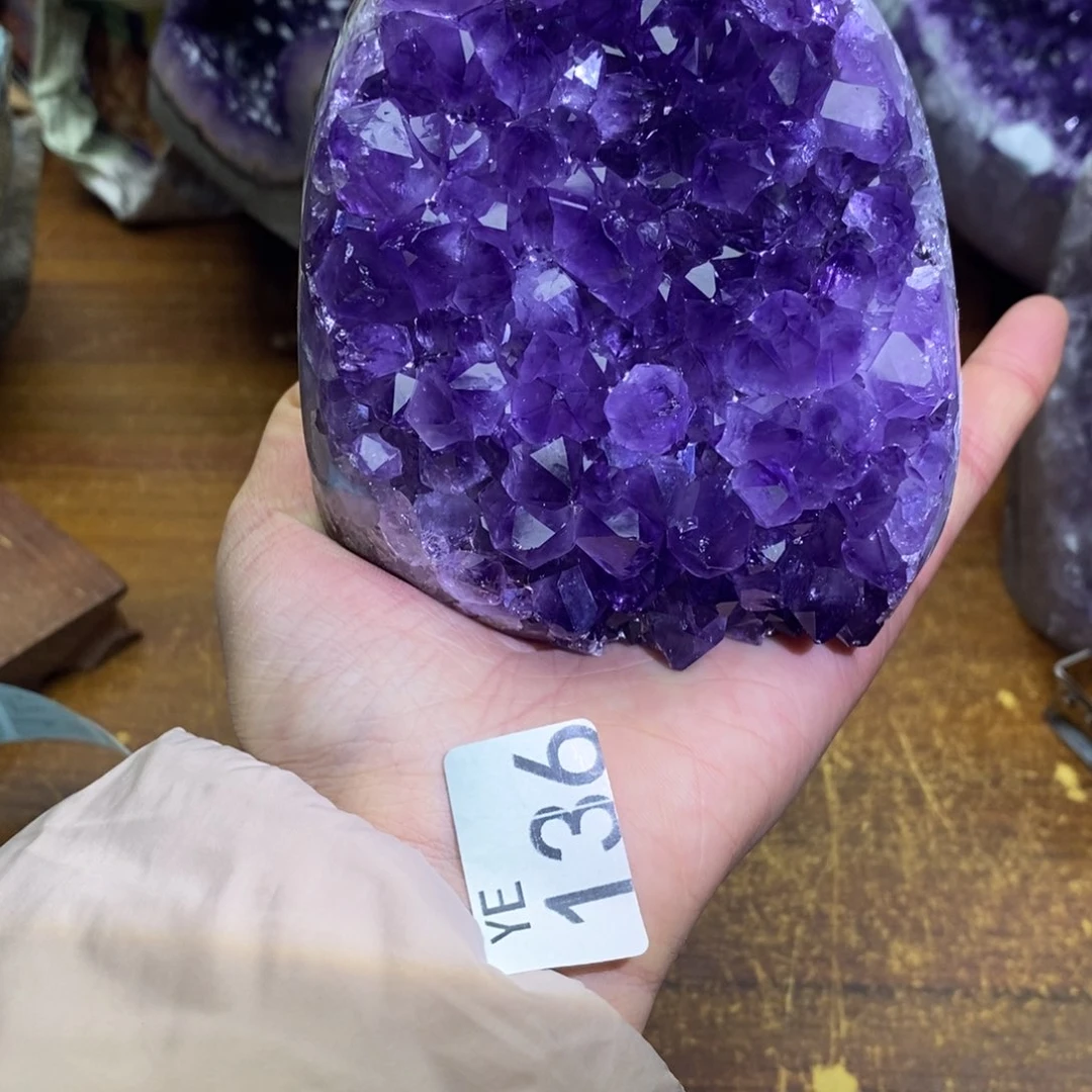 水晶大型摆件（非配饰）未镶嵌