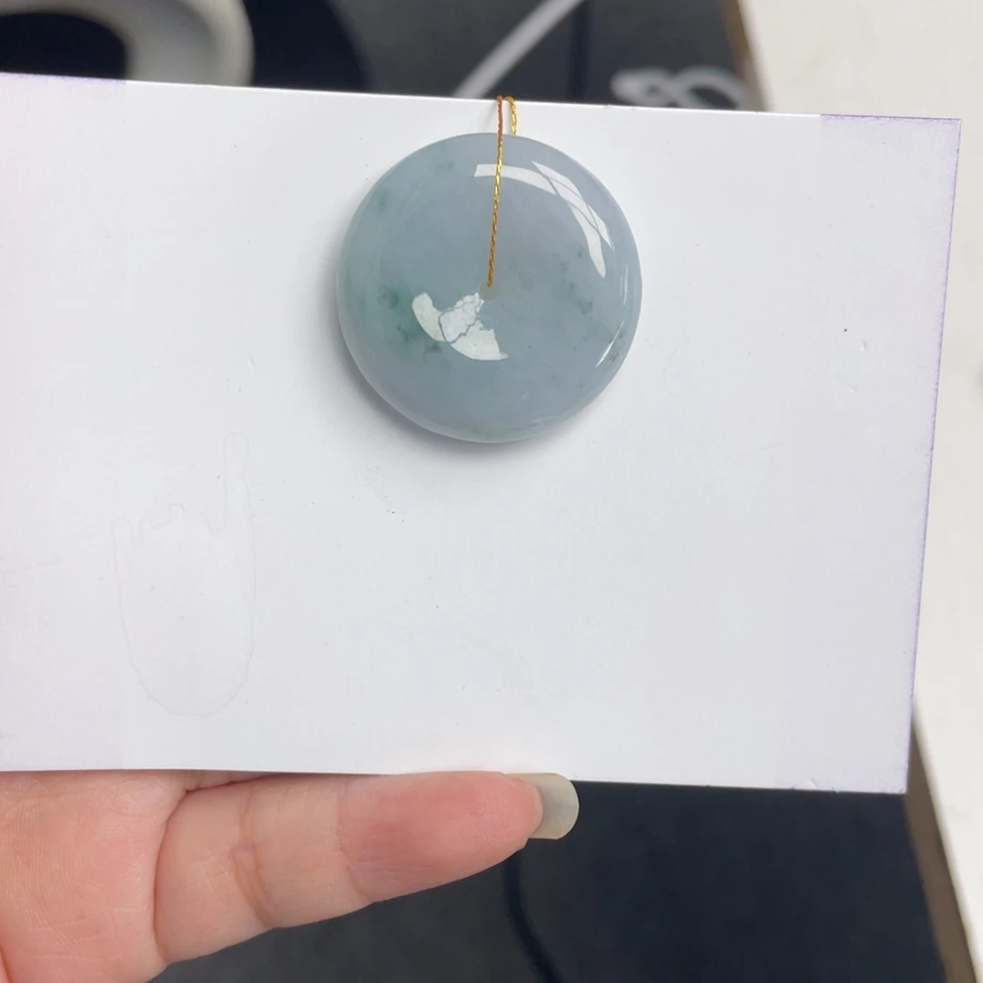 翡翠未镶嵌颈饰平安扣