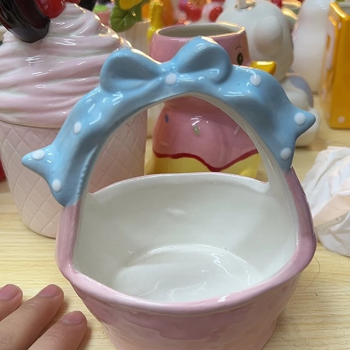 摆件陶瓷等行业的产品出口到世界各地的各个角落