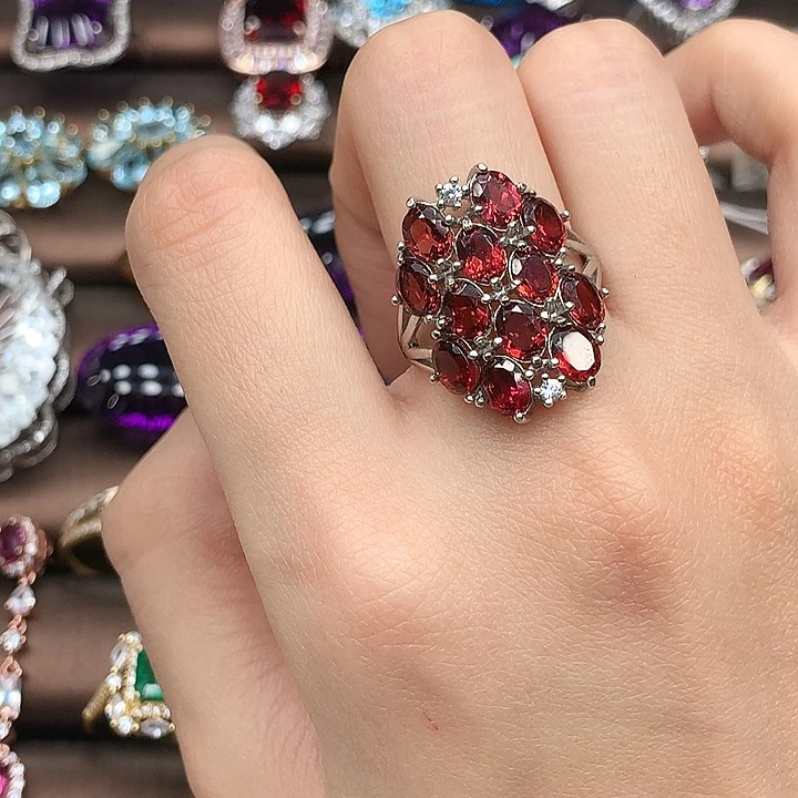 银S925镶嵌石榴石戒指