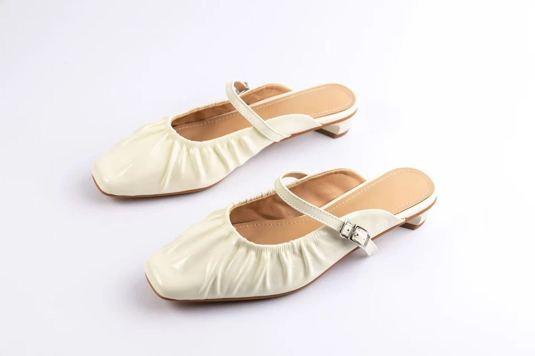 包头拖单鞋春夏包头搭扣粗跟日常凉鞋一字带纯色低跟气质百搭