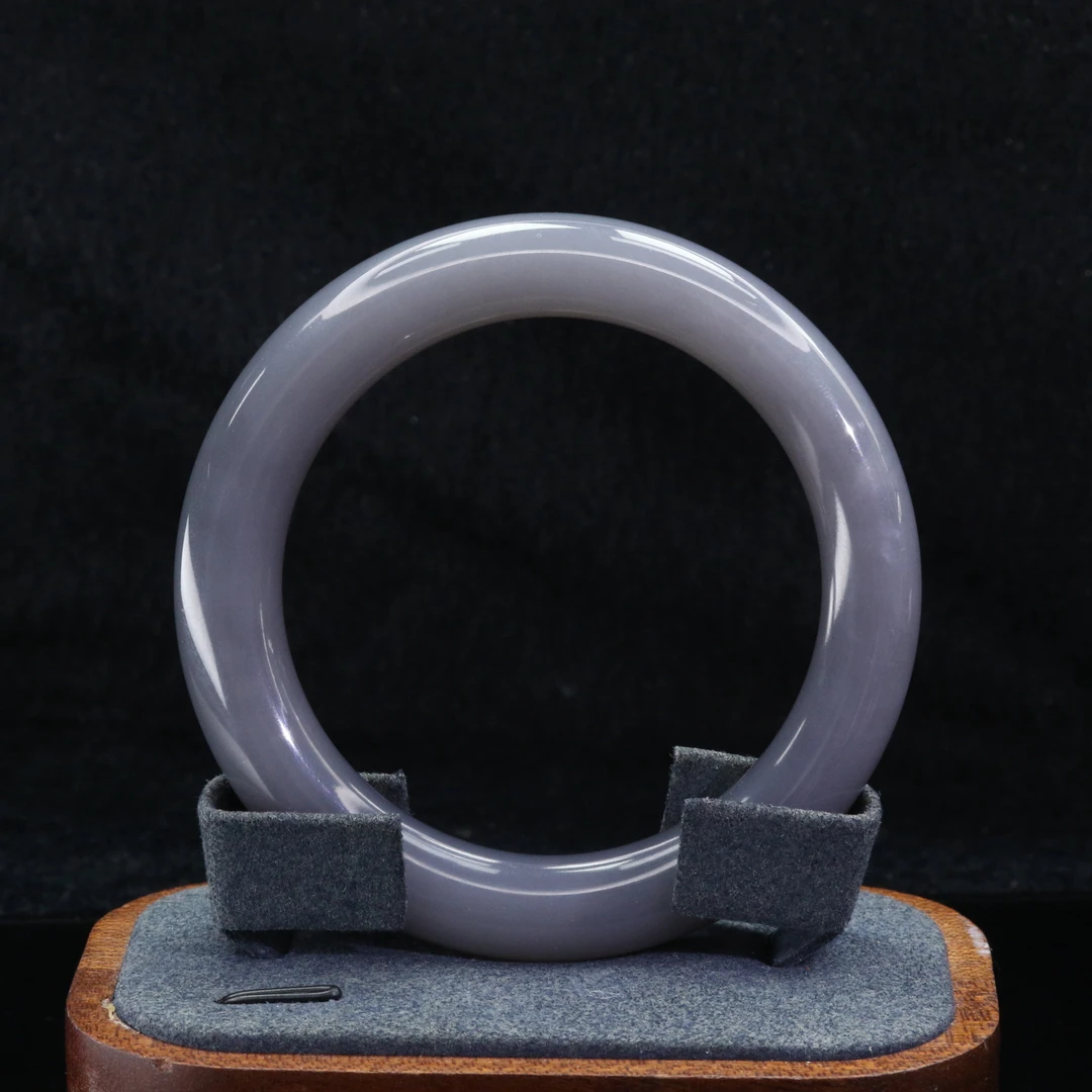 44和田玉帝紫手镯55圈口/200707北京中保拍卖