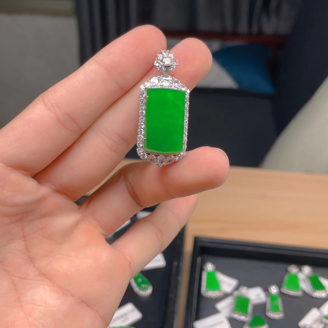 翡翠银S925镶嵌颈饰