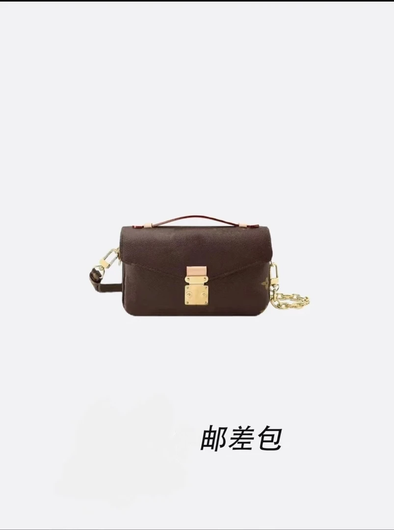 A05（纯色邮差包25*19*7）经典潮流单肩手提斜挎包，礼盒装，芯片板