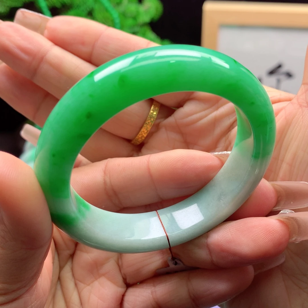 未镶嵌手镯翡翠缅甸