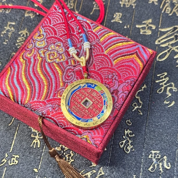 直径3.5珐琅彩山鬼花钱 /材质铜/【已開】师傅制作