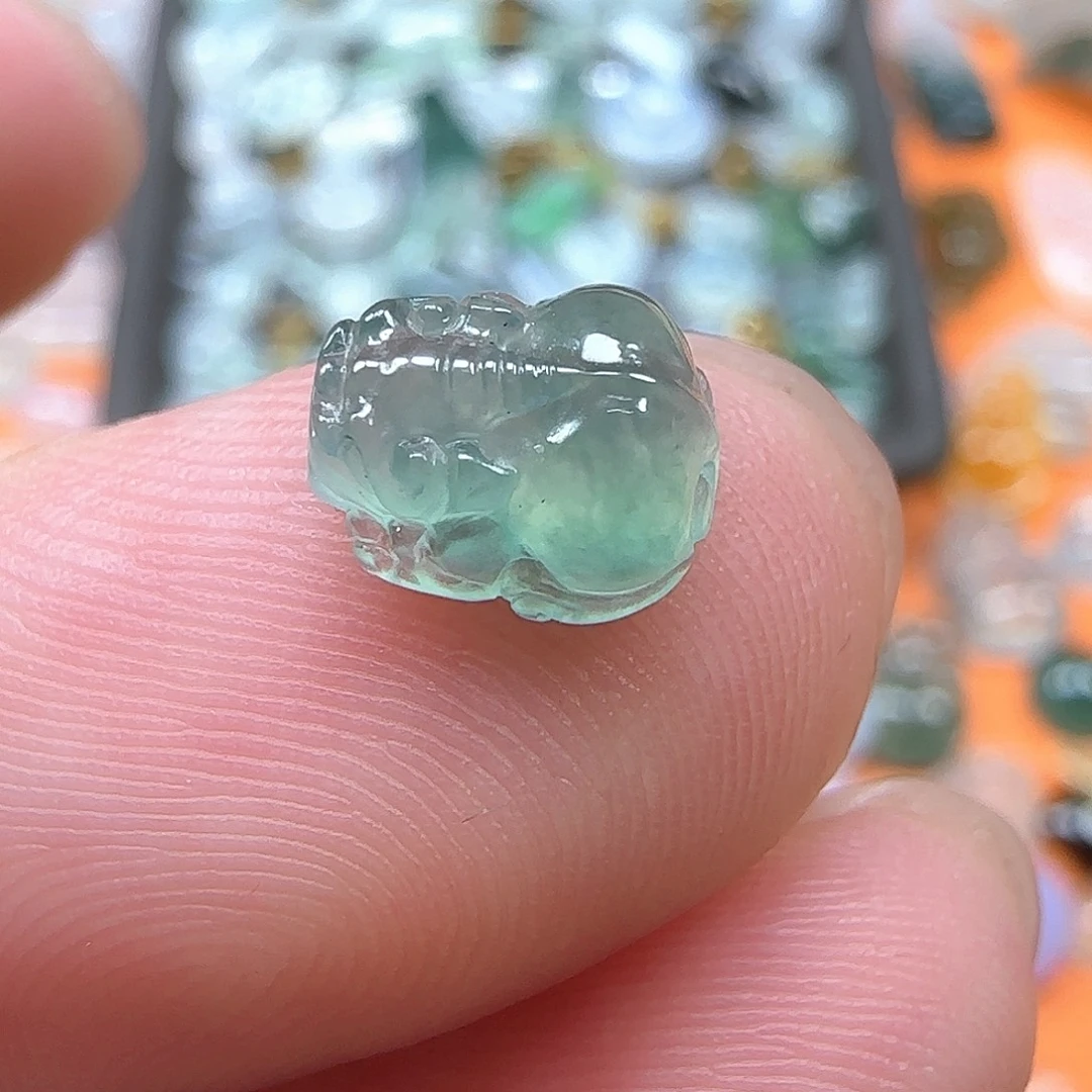 定制翡翠未镶嵌翡翠