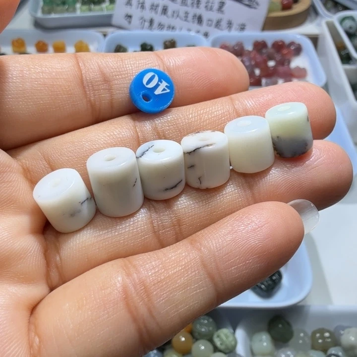 和田玉未镶嵌珠宝奇石