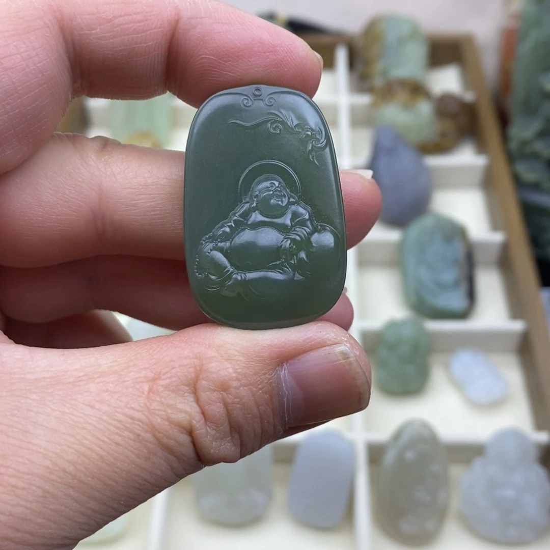 和田玉未镶嵌颈饰