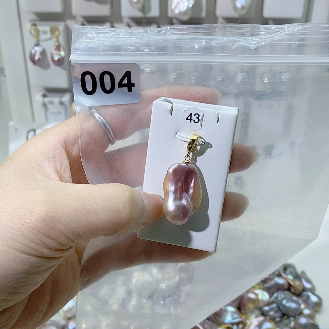 淡水珍珠合金颈饰