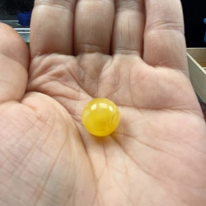 未镶嵌琥珀裸石蜜蜡