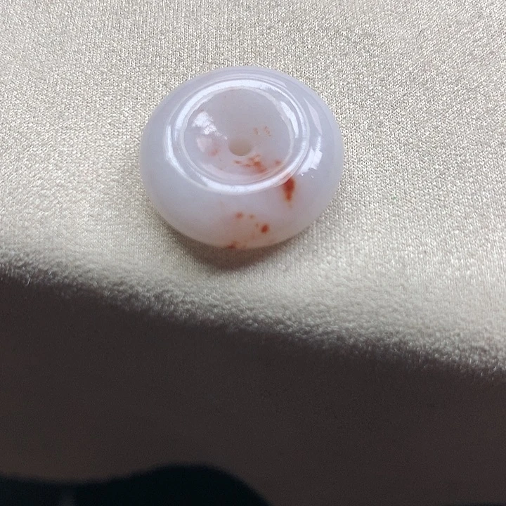 翡翠颈饰未镶嵌吊坠