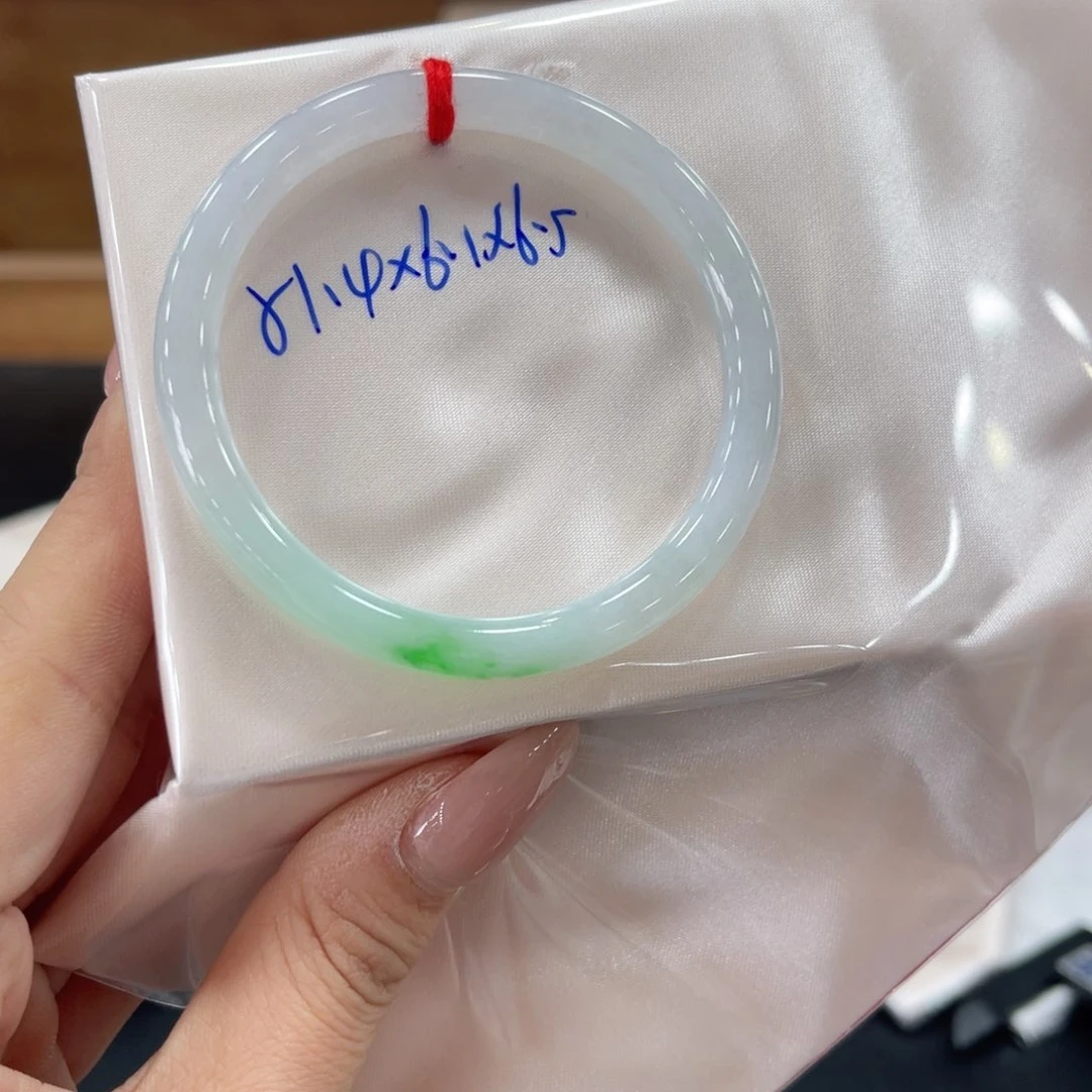 未镶嵌手镯翡翠翡翠