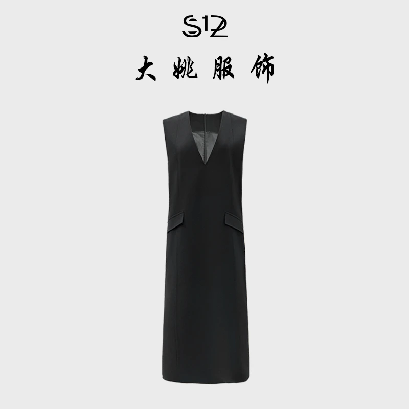 「DAYAO」25s轻奢气质简约百搭黑色修身无袖深V领连衣裙 WYA258294